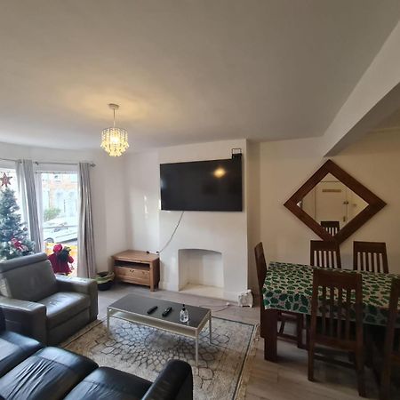 Willa 3-Bed House In London Self-Contained In Ladywell Zewnętrze zdjęcie