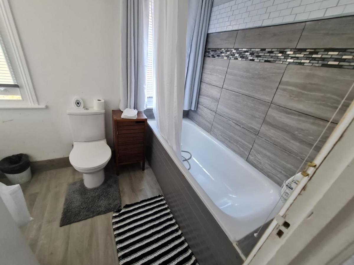Willa 3-Bed House In London Self-Contained In Ladywell Zewnętrze zdjęcie