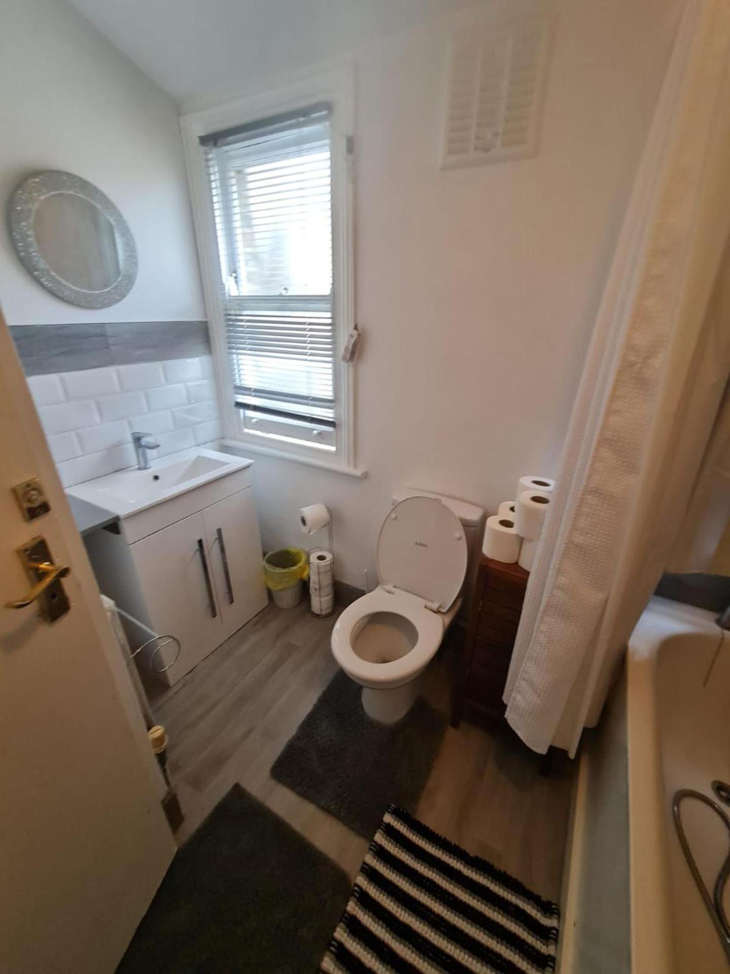 Willa 3-Bed House In London Self-Contained In Ladywell Zewnętrze zdjęcie